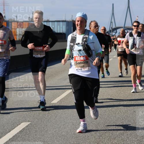 03.10.2025 - Köhlbrandbrückenlauf Strokosch-Dieckow http://msf.ph/oto/9164900 03.10.2025 13:11:55 Position 3 6460, 4416, 4415, 4438, 5273 meine-sportfotos.de
