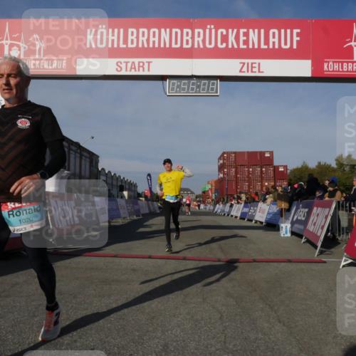 03.10.2025 - Köhlbrandbrückenlauf Matties Gatica Varas http://msf.ph/oto/9164911 03.10.2025 09:56:10 Ziel 1095, 1230, 3183, 3223, 3249, 3332, 3337, 3593, 3834 meine-sportfotos.de