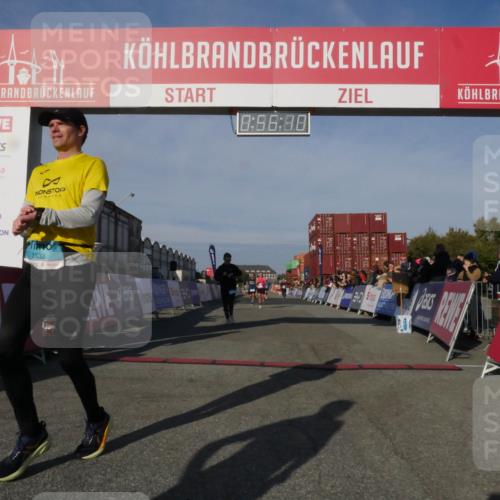 03.10.2025 - Köhlbrandbrückenlauf Matties Gatica Varas http://msf.ph/oto/9164916 03.10.2025 09:56:11 Ziel 1095, 1230, 3183, 3223, 3249, 3337, 3593, 3834 meine-sportfotos.de