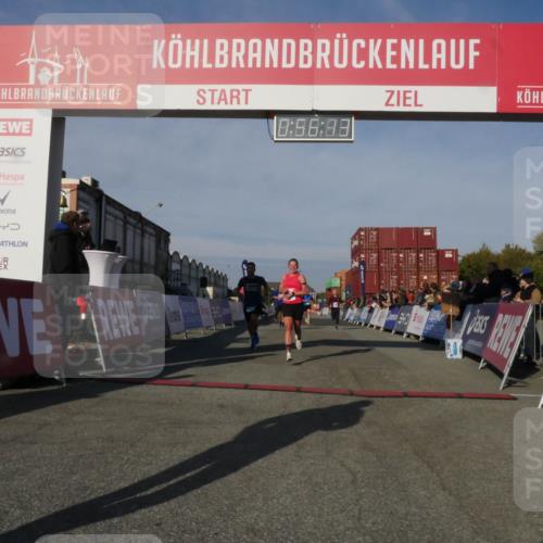 03.10.2025 - Köhlbrandbrückenlauf Matties Gatica Varas http://msf.ph/oto/9164930 03.10.2025 09:56:15 Ziel 1230, 3183, 3223, 3249, 3337, 3593, 3834 meine-sportfotos.de