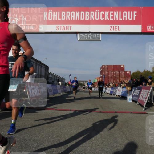03.10.2025 - Köhlbrandbrückenlauf Matties Gatica Varas http://msf.ph/oto/9164939 03.10.2025 09:56:18 Ziel 1069, 1230, 3183, 3337, 3593, 3834 meine-sportfotos.de
