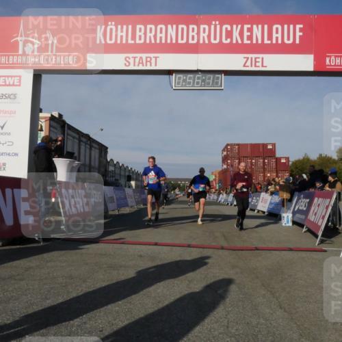 03.10.2025 - Köhlbrandbrückenlauf Matties Gatica Varas http://msf.ph/oto/9164943 03.10.2025 09:56:19 Ziel 1069, 1230, 3183, 3337, 3593, 3834 meine-sportfotos.de