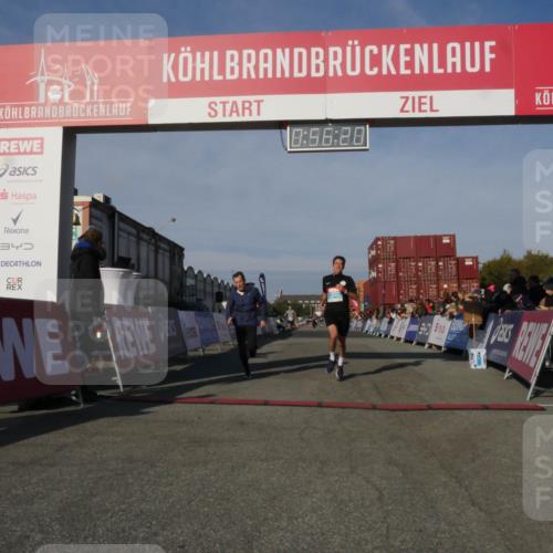 03.10.2025 - Köhlbrandbrückenlauf Matties Gatica Varas http://msf.ph/oto/9164955 03.10.2025 09:56:21 Ziel 1069, 3183, 3337 meine-sportfotos.de