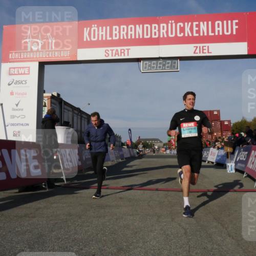 03.10.2025 - Köhlbrandbrückenlauf Matties Gatica Varas http://msf.ph/oto/9164960 03.10.2025 09:56:22 Ziel 1069, 3183, 3337 meine-sportfotos.de