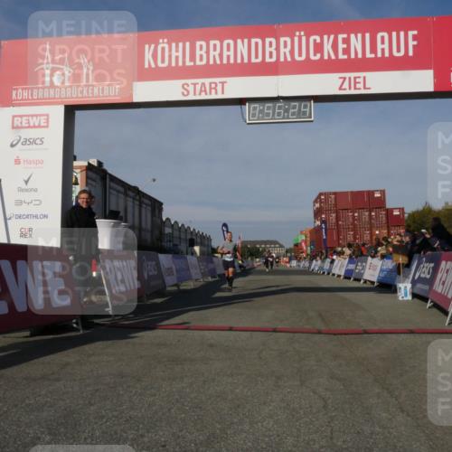 03.10.2025 - Köhlbrandbrückenlauf Matties Gatica Varas http://msf.ph/oto/9164974 03.10.2025 09:56:26 Ziel 1069, 1421, 3354 meine-sportfotos.de