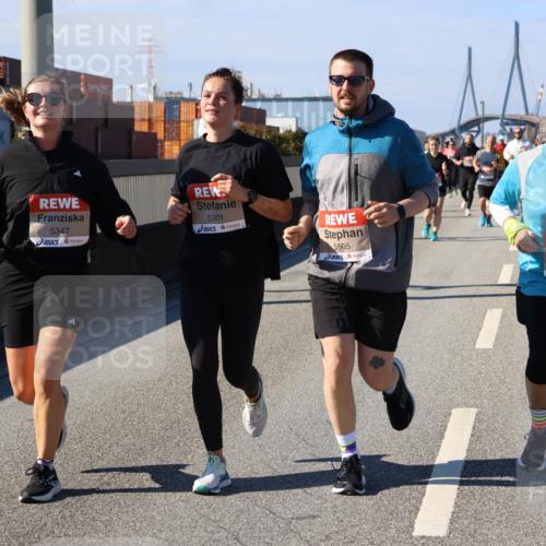 03.10.2025 - Köhlbrandbrückenlauf Strokosch-Dieckow http://msf.ph/oto/9164975 03.10.2025 13:12:14 Position 3 5347, 5301, 5505, 6547 meine-sportfotos.de