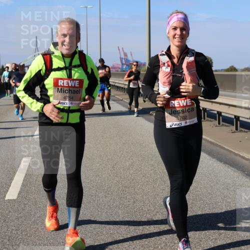 03.10.2025 - Köhlbrandbrückenlauf Strokosch-Dieckow http://msf.ph/oto/9164998 03.10.2025 13:12:20 Position 3 4754, 4702 meine-sportfotos.de