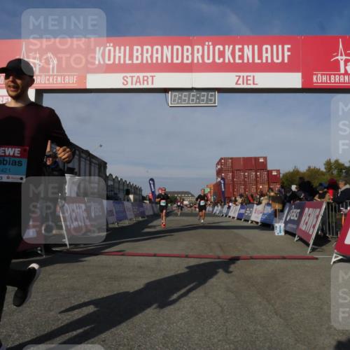 03.10.2025 - Köhlbrandbrückenlauf Matties Gatica Varas http://msf.ph/oto/9165007 03.10.2025 09:56:37 Ziel 1023, 1085, 1103, 1150, 1261, 3402, 3544, 3763 meine-sportfotos.de