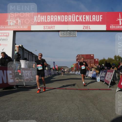 03.10.2025 - Köhlbrandbrückenlauf Matties Gatica Varas http://msf.ph/oto/9165016 03.10.2025 09:56:40 Ziel 1023, 1103, 1150, 1261, 1703, 3402, 3544, 3763 meine-sportfotos.de