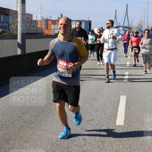 03.10.2025 - Köhlbrandbrückenlauf Strokosch-Dieckow http://msf.ph/oto/9165024 03.10.2025 13:12:24 Position 3 5286 meine-sportfotos.de