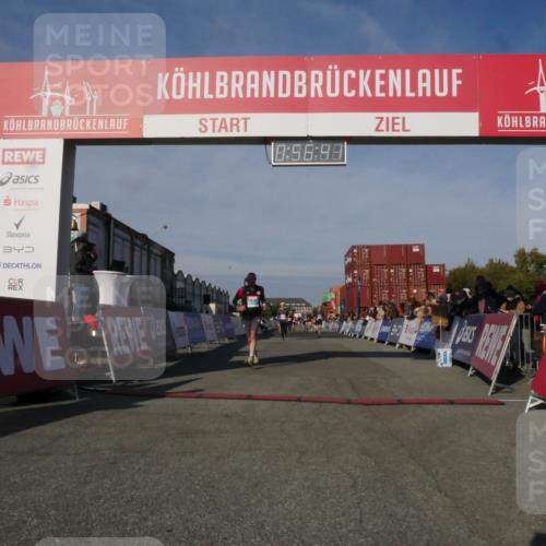 03.10.2025 - Köhlbrandbrückenlauf Matties Gatica Varas http://msf.ph/oto/9165031 03.10.2025 09:56:43 Ziel 1023, 1065, 1103, 1150, 1261, 1703, 3402, 3491, 3763 meine-sportfotos.de