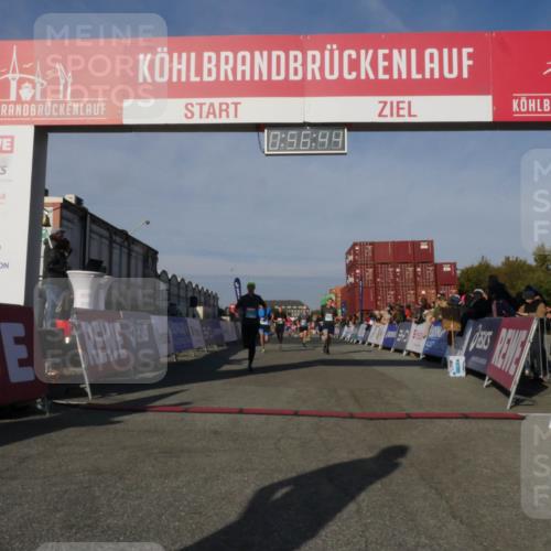 03.10.2025 - Köhlbrandbrückenlauf Matties Gatica Varas http://msf.ph/oto/9165042 03.10.2025 09:56:46 Ziel 1023, 1050, 1065, 1103, 1150, 1261, 1703, 3491, 3531, 3763 meine-sportfotos.de