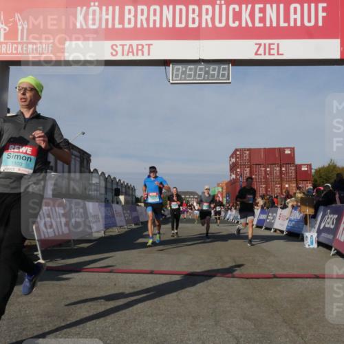 03.10.2025 - Köhlbrandbrückenlauf Matties Gatica Varas http://msf.ph/oto/9165049 03.10.2025 09:56:48 Ziel 1023, 1050, 1065, 1150, 1261, 1703, 3491, 3531, 3763 meine-sportfotos.de