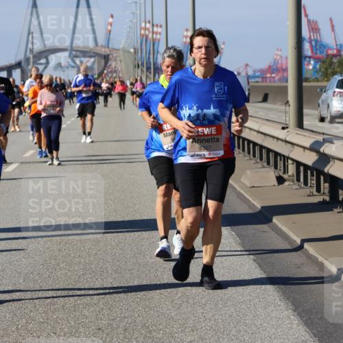 03.10.2025 - Köhlbrandbrückenlauf Strokosch-Dieckow http://msf.ph/oto/9165061 03.10.2025 13:12:38 Position 3 15, 4966, 15, 00, 54, 5357 meine-sportfotos.de