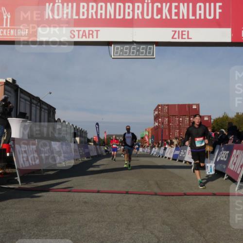 03.10.2025 - Köhlbrandbrückenlauf Matties Gatica Varas http://msf.ph/oto/9165064 03.10.2025 09:56:52 Ziel 1050, 1065, 1086, 1275, 1703, 2844, 3491, 3531 meine-sportfotos.de