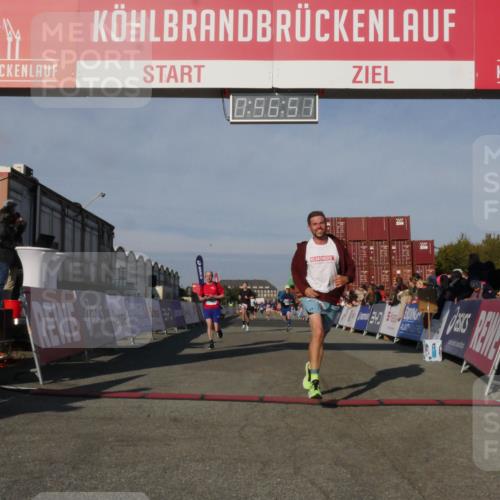 03.10.2025 - Köhlbrandbrückenlauf Matties Gatica Varas http://msf.ph/oto/9165070 03.10.2025 09:56:53 Ziel 1050, 1065, 1068, 1086, 1275, 2844, 2955, 3491, 3531 meine-sportfotos.de