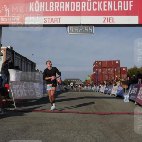 03.10.2025 - Köhlbrandbrückenlauf Matties Gatica Varas http://msf.ph/oto/9165085 03.10.2025 09:56:57 Ziel 1068, 1086, 1196, 1275, 1550, 2844, 2955, 3270, 3531 meine-sportfotos.de