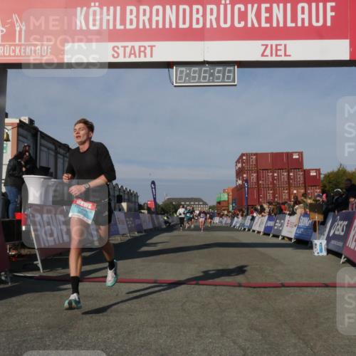 03.10.2025 - Köhlbrandbrückenlauf Matties Gatica Varas http://msf.ph/oto/9165087 03.10.2025 09:56:58 Ziel 1068, 1086, 1196, 1275, 1550, 2844, 2955, 3270 meine-sportfotos.de