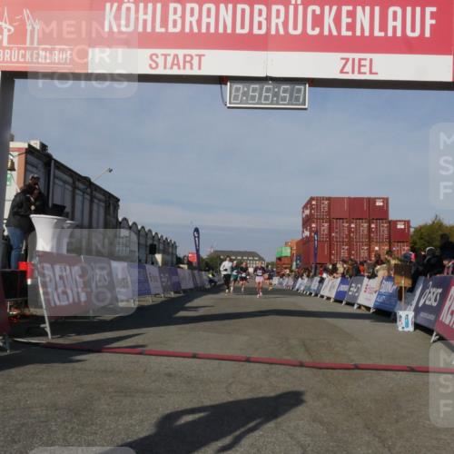 03.10.2025 - Köhlbrandbrückenlauf Matties Gatica Varas http://msf.ph/oto/9165091 03.10.2025 09:56:59 Ziel 1068, 1086, 1196, 1275, 1550, 2844, 2955, 3270 meine-sportfotos.de