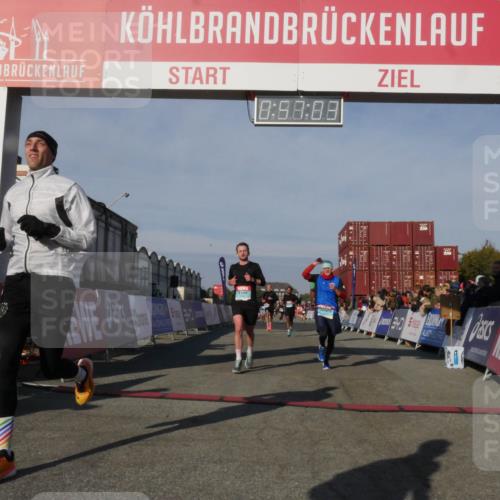 03.10.2025 - Köhlbrandbrückenlauf Matties Gatica Varas http://msf.ph/oto/9165112 03.10.2025 09:57:05 Ziel 1068, 1196, 1550, 2955, 3205, 3270, 3414 meine-sportfotos.de
