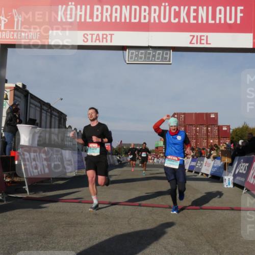 03.10.2025 - Köhlbrandbrückenlauf Matties Gatica Varas http://msf.ph/oto/9165116 03.10.2025 09:57:06 Ziel 1196, 1258, 1550, 3205, 3270, 3414 meine-sportfotos.de