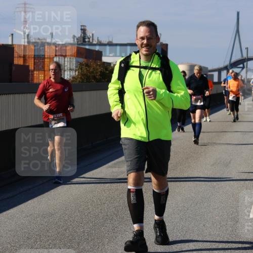 03.10.2025 - Köhlbrandbrückenlauf Strokosch-Dieckow http://msf.ph/oto/9165119 03.10.2025 13:13:00 Position 3  meine-sportfotos.de