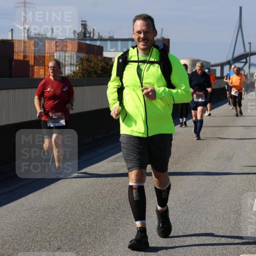 03.10.2025 - Köhlbrandbrückenlauf Strokosch-Dieckow http://msf.ph/oto/9165121 03.10.2025 13:13:00 Position 3  meine-sportfotos.de
