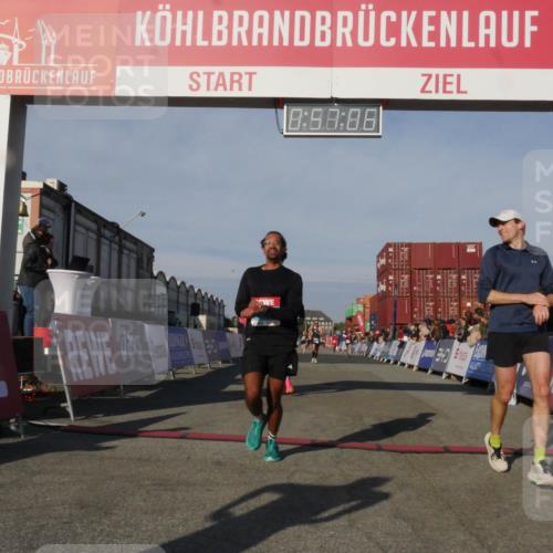 03.10.2025 - Köhlbrandbrückenlauf Matties Gatica Varas http://msf.ph/oto/9165125 03.10.2025 09:57:08 Ziel 1090, 1196, 1258, 1550, 3205, 3270, 3414 meine-sportfotos.de