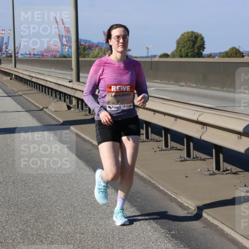 03.10.2025 - Köhlbrandbrückenlauf Strokosch-Dieckow http://msf.ph/oto/9165137 03.10.2025 13:13:09 Position 3 4997 meine-sportfotos.de