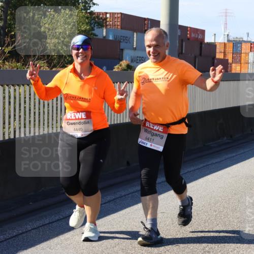 03.10.2025 - Köhlbrandbrückenlauf Strokosch-Dieckow http://msf.ph/oto/9165152 03.10.2025 13:13:14 Position 3 4440, 6411 meine-sportfotos.de