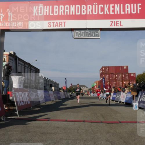 03.10.2025 - Köhlbrandbrückenlauf Matties Gatica Varas http://msf.ph/oto/9165153 03.10.2025 09:57:16 Ziel 1090, 1180, 1258, 2708, 2760, 3705 meine-sportfotos.de