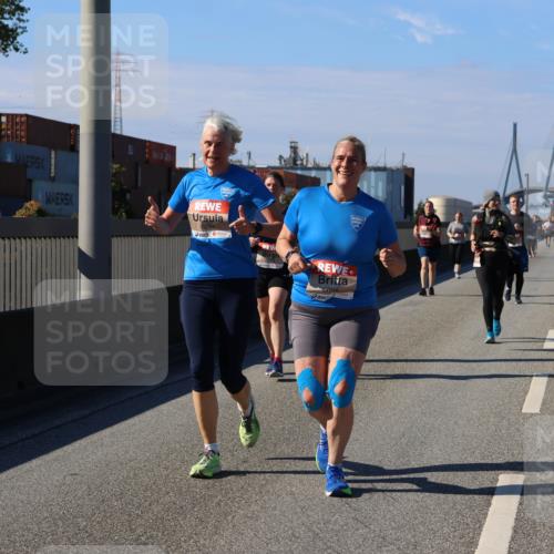 03.10.2025 - Köhlbrandbrückenlauf Strokosch-Dieckow http://msf.ph/oto/9165154 03.10.2025 13:13:15 Position 3 6095 meine-sportfotos.de