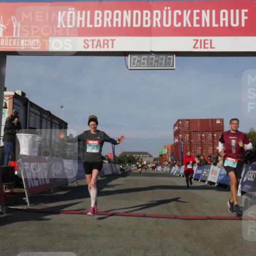 03.10.2025 - Köhlbrandbrückenlauf Matties Gatica Varas http://msf.ph/oto/9165162 03.10.2025 09:57:19 Ziel 1090, 1101, 1180, 2708, 2760, 3518, 3705 meine-sportfotos.de