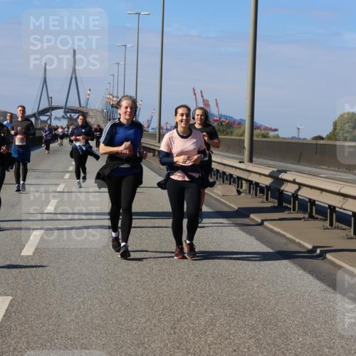 03.10.2025 - Köhlbrandbrückenlauf Strokosch-Dieckow http://msf.ph/oto/9165172 03.10.2025 13:13:17 Position 3  meine-sportfotos.de