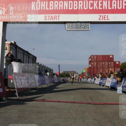 03.10.2025 - Köhlbrandbrückenlauf Matties Gatica Varas http://msf.ph/oto/9165173 03.10.2025 09:57:21 Ziel 1010, 1101, 1180, 2708, 2760, 3518, 3705 meine-sportfotos.de