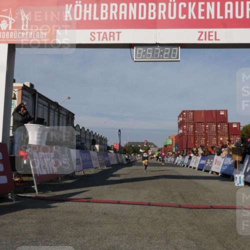 03.10.2025 - Köhlbrandbrückenlauf Matties Gatica Varas http://msf.ph/oto/9165175 03.10.2025 09:57:22 Ziel 1010, 1101, 1180, 2708, 2760, 3518 meine-sportfotos.de