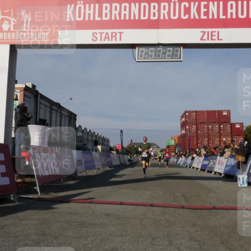03.10.2025 - Köhlbrandbrückenlauf Matties Gatica Varas http://msf.ph/oto/9165178 03.10.2025 09:57:23 Ziel 1010, 1101, 1180, 2708, 2760, 3518 meine-sportfotos.de