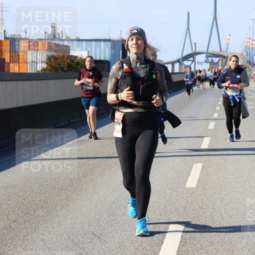 03.10.2025 - Köhlbrandbrückenlauf Strokosch-Dieckow http://msf.ph/oto/9165188 03.10.2025 13:13:19 Position 3  meine-sportfotos.de