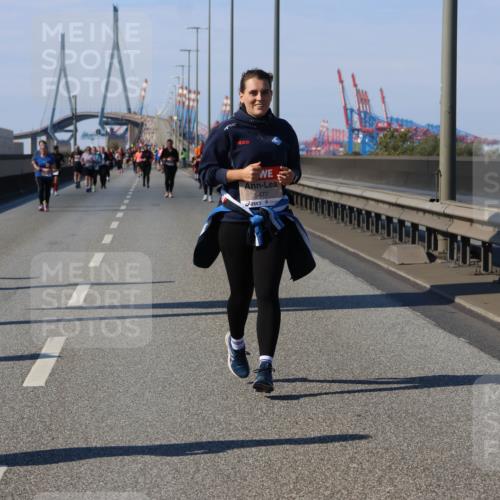 03.10.2025 - Köhlbrandbrückenlauf Strokosch-Dieckow http://msf.ph/oto/9165200 03.10.2025 13:13:23 Position 3 15477 meine-sportfotos.de