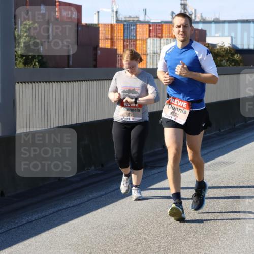 03.10.2025 - Köhlbrandbrückenlauf Strokosch-Dieckow http://msf.ph/oto/9165209 03.10.2025 13:13:26 Position 3 4775, 4755 meine-sportfotos.de