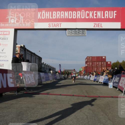 03.10.2025 - Köhlbrandbrückenlauf Matties Gatica Varas http://msf.ph/oto/9165216 03.10.2025 09:57:33 Ziel 1541, 2759, 2819, 2820, 3335, 3795 meine-sportfotos.de