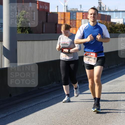03.10.2025 - Köhlbrandbrückenlauf Strokosch-Dieckow http://msf.ph/oto/9165218 03.10.2025 13:13:26 Position 3 4775, 4755, 2 meine-sportfotos.de