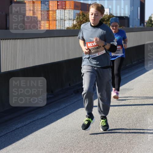 03.10.2025 - Köhlbrandbrückenlauf Strokosch-Dieckow http://msf.ph/oto/9165224 03.10.2025 13:13:36 Position 3 4434, 6265 meine-sportfotos.de