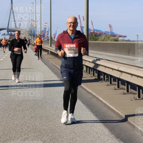03.10.2025 - Köhlbrandbrückenlauf Strokosch-Dieckow http://msf.ph/oto/9165232 03.10.2025 13:13:41 Position 3 5281 meine-sportfotos.de