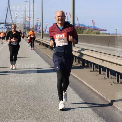 03.10.2025 - Köhlbrandbrückenlauf Strokosch-Dieckow http://msf.ph/oto/9165238 03.10.2025 13:13:41 Position 3 5281 meine-sportfotos.de