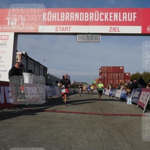 03.10.2025 - Köhlbrandbrückenlauf Matties Gatica Varas http://msf.ph/oto/9165244 03.10.2025 09:57:40 Ziel 1083, 1541, 2759, 2801, 2802, 2811, 2819, 3043, 3335 meine-sportfotos.de
