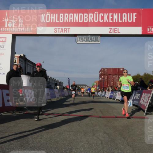03.10.2025 - Köhlbrandbrückenlauf Matties Gatica Varas http://msf.ph/oto/9165251 03.10.2025 09:57:42 Ziel 1083, 1265, 2801, 2802, 2811, 2819, 3043, 3335 meine-sportfotos.de