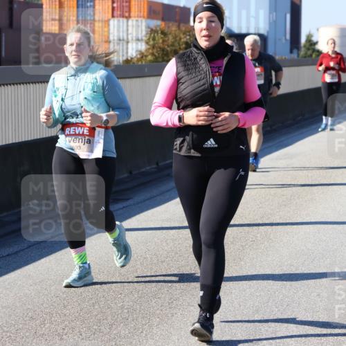 03.10.2025 - Köhlbrandbrückenlauf Strokosch-Dieckow http://msf.ph/oto/9165258 03.10.2025 13:13:48 Position 3 593 meine-sportfotos.de