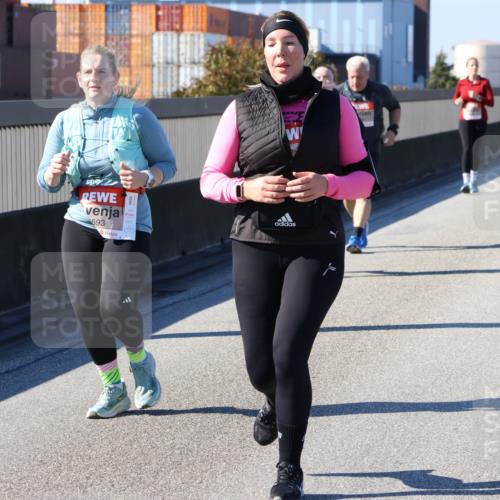 03.10.2025 - Köhlbrandbrückenlauf Strokosch-Dieckow http://msf.ph/oto/9165260 03.10.2025 13:13:48 Position 3 593 meine-sportfotos.de