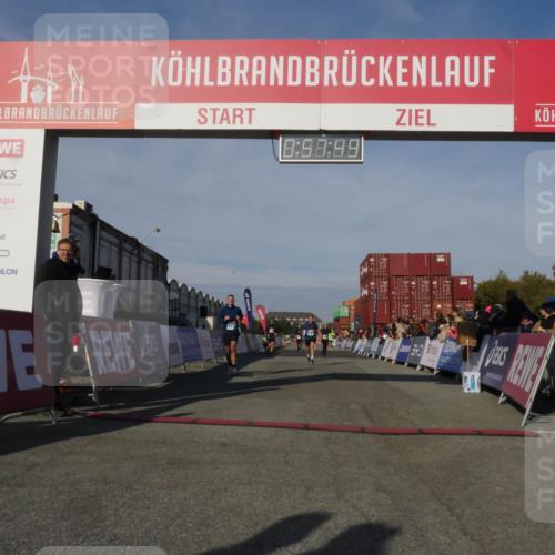 03.10.2025 - Köhlbrandbrückenlauf Matties Gatica Varas http://msf.ph/oto/9165283 03.10.2025 09:57:51 Ziel 1079, 1135, 1265, 2811, 3135, 3136, 3211 meine-sportfotos.de